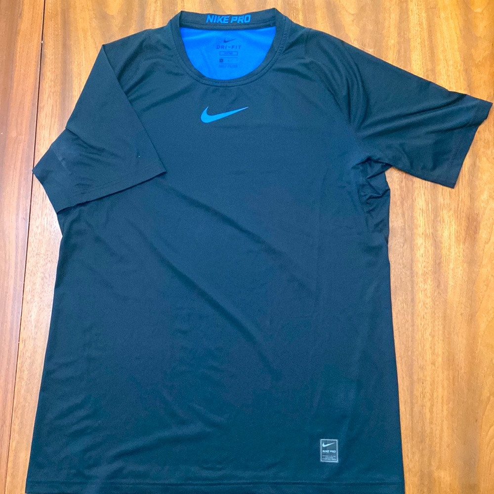 Nike Pro Dri-Fit Short Sleeve Shirt, Size Large, Fitted style, Black